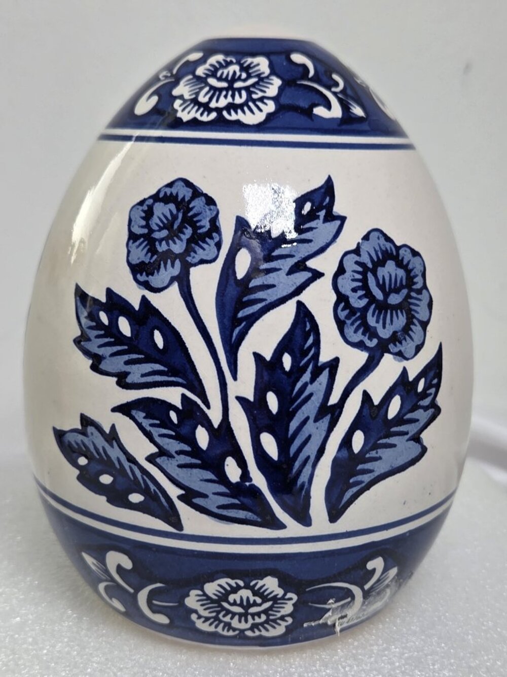 Blue & White Ceramic Egg Figurine w/Blue Floral & Leaf Motif 5" tall